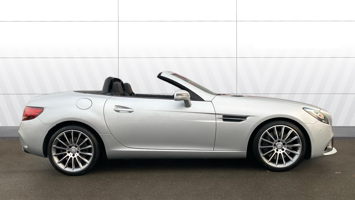 Used Mercedes-Benz SLC 2016 for sale - 76738686: Photo 5