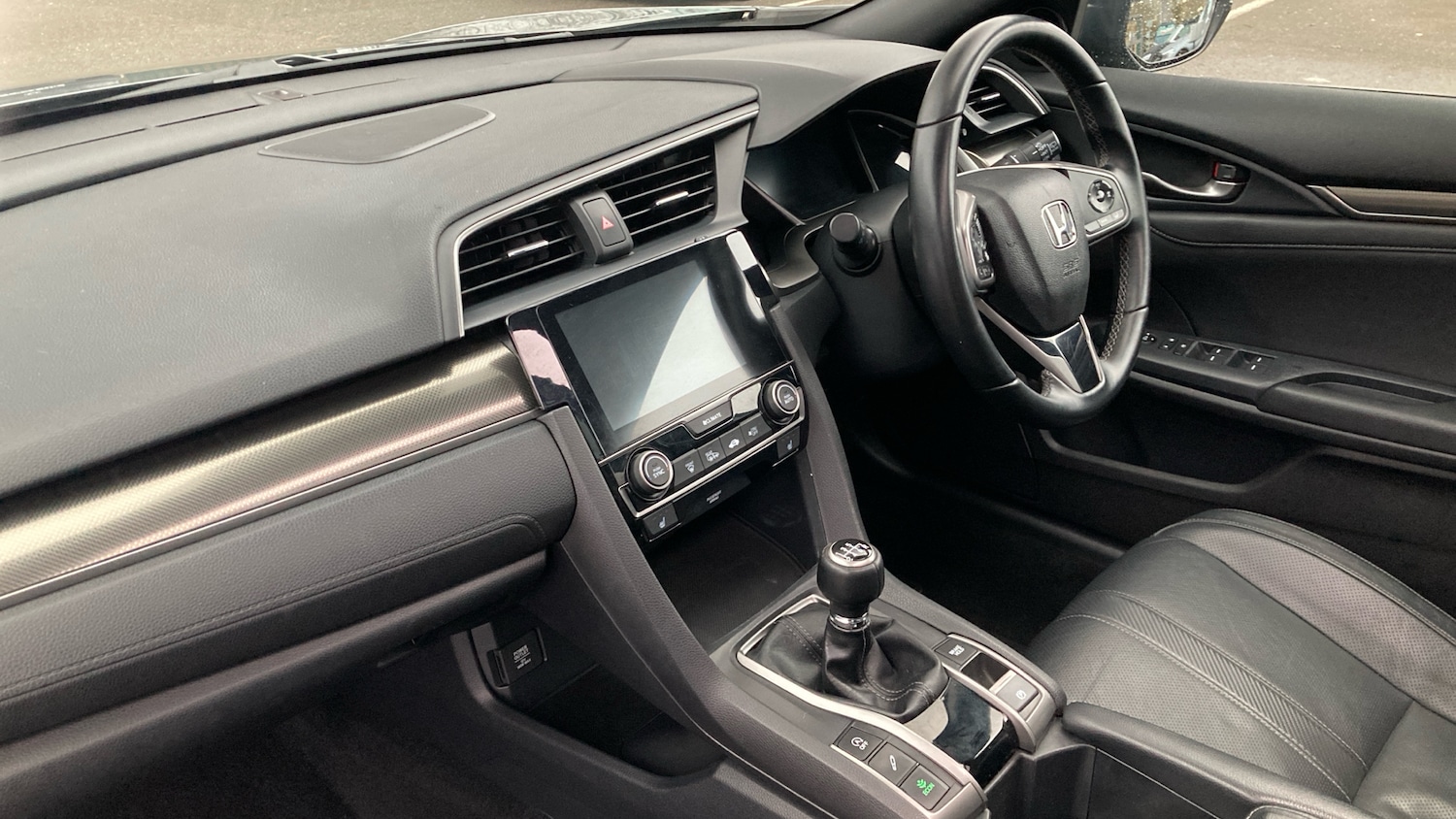 Used Honda Civic 2018 for sale - 77032776: Photo 2