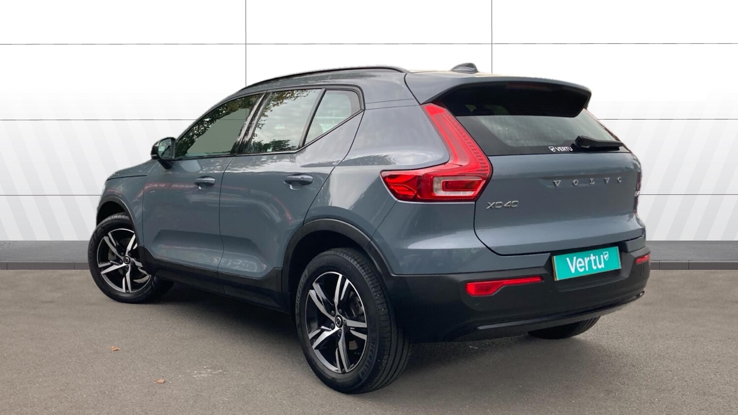 Used Volvo XC40 2022 for sale - 76146474: Photo 2