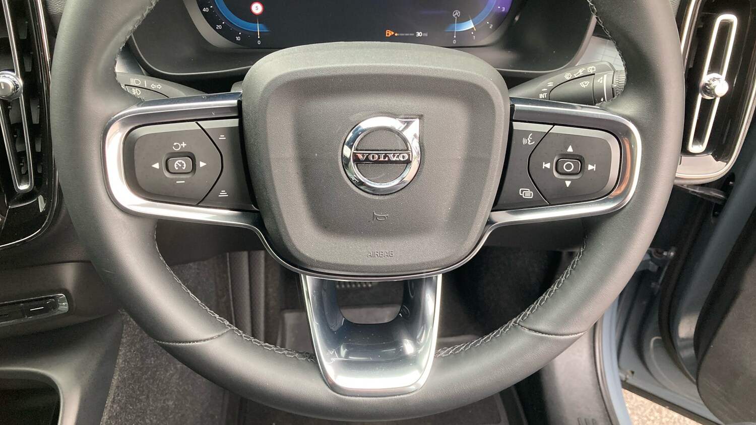 Used Volvo XC40 2022 for sale - 76146474: Photo 21