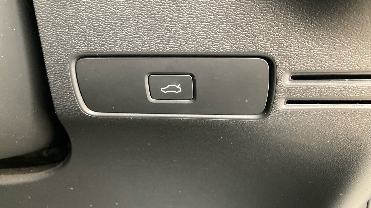 Used Volvo XC40 2022 for sale - 76146474: Photo 26