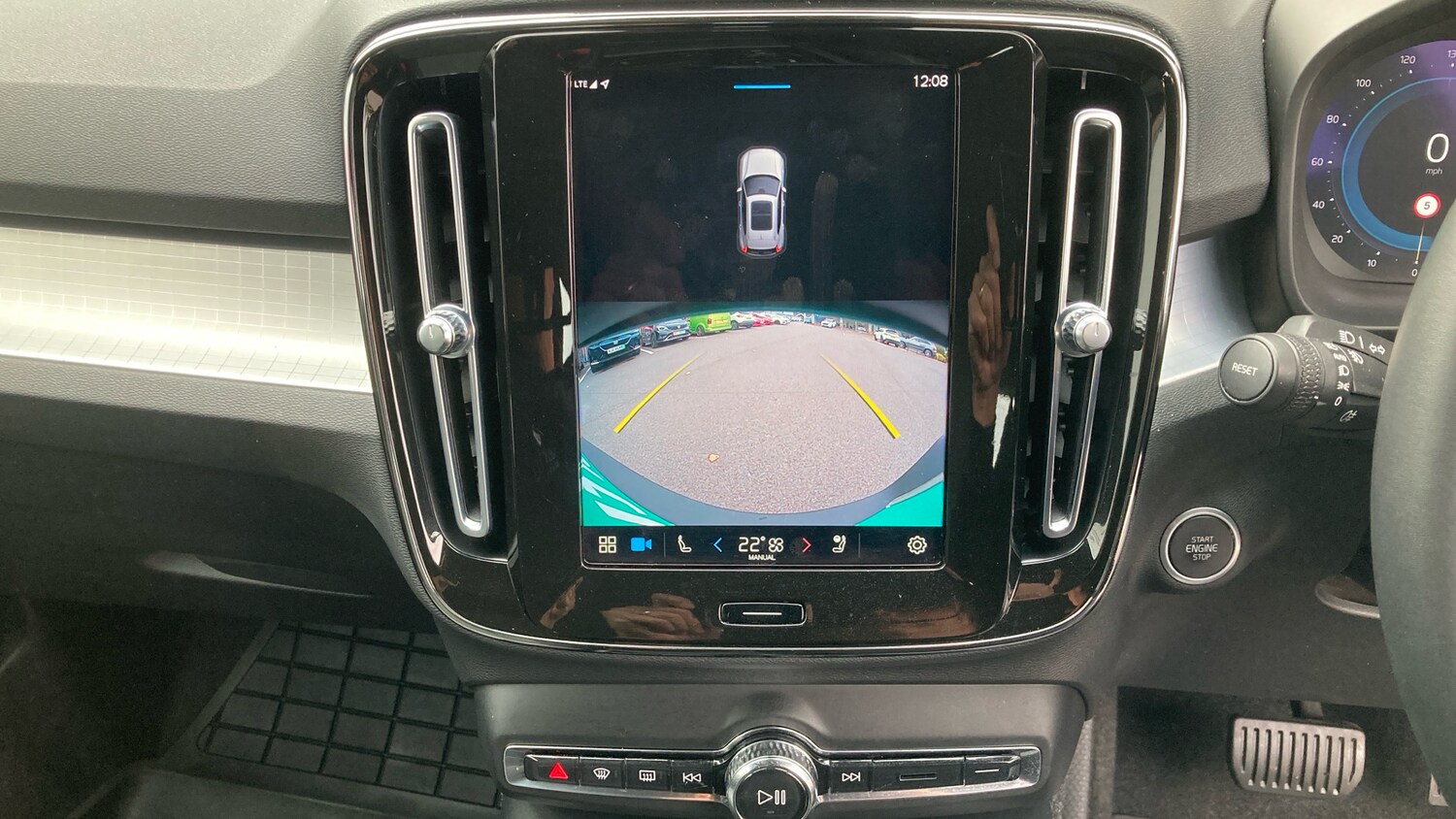 Used Volvo XC40 2022 for sale - 76146474: Photo 32