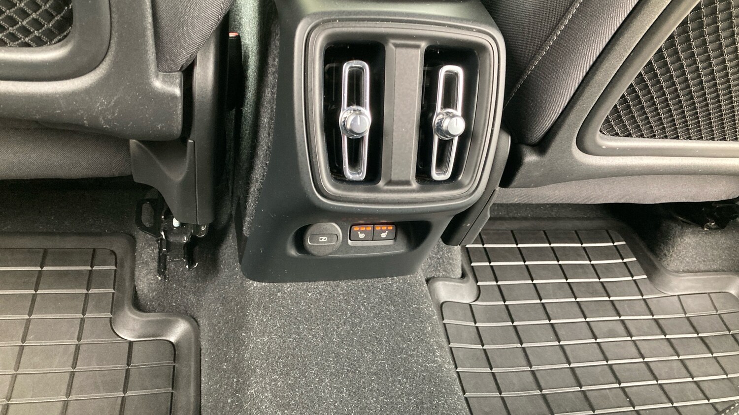 Used Volvo XC40 2022 for sale - 76146474: Photo 48