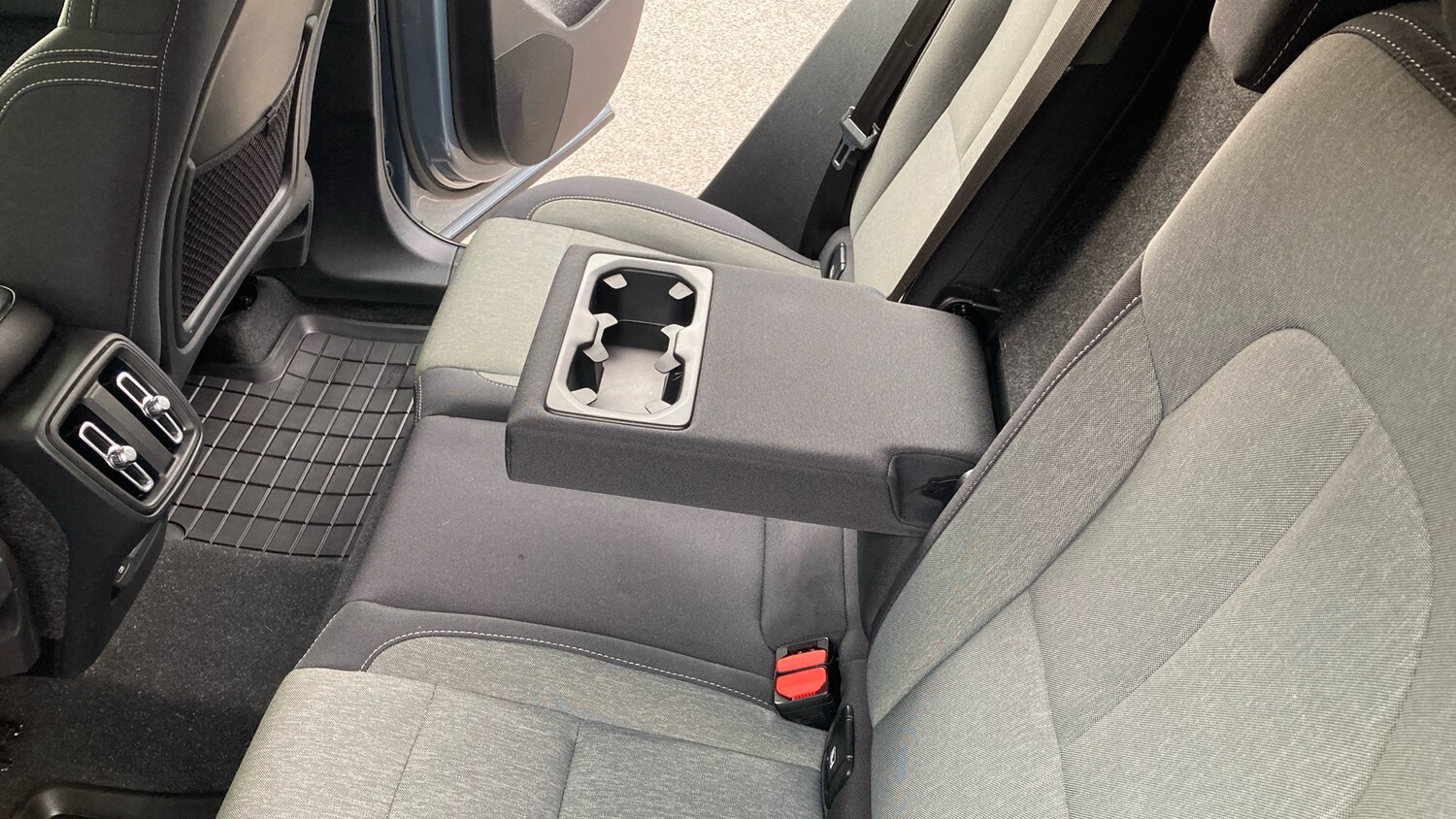 Used Volvo XC40 2022 for sale - 76146474: Photo 49