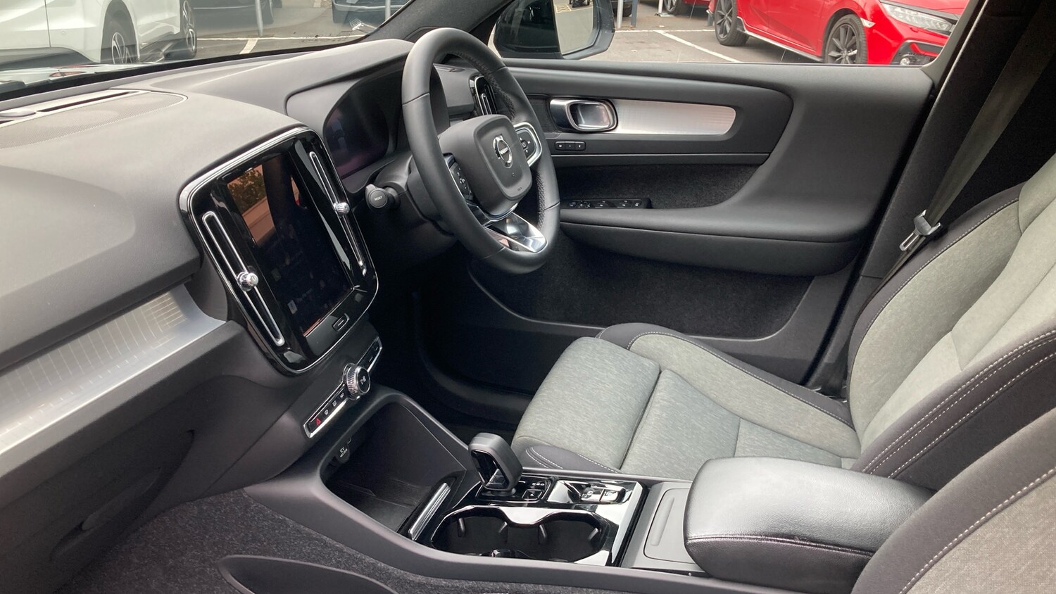 Used Volvo XC40 2022 for sale - 76146474: Photo 9