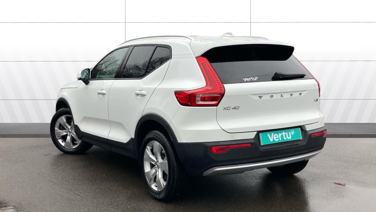 Used Volvo XC40 2018 for sale - 77452981: Photo 2