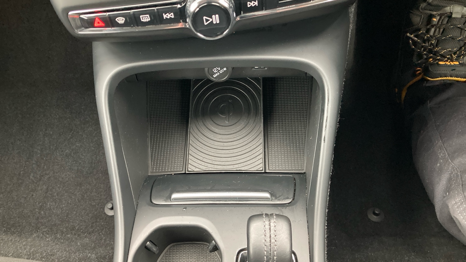 Used Volvo XC40 2018 for sale - 77452981: Photo 25