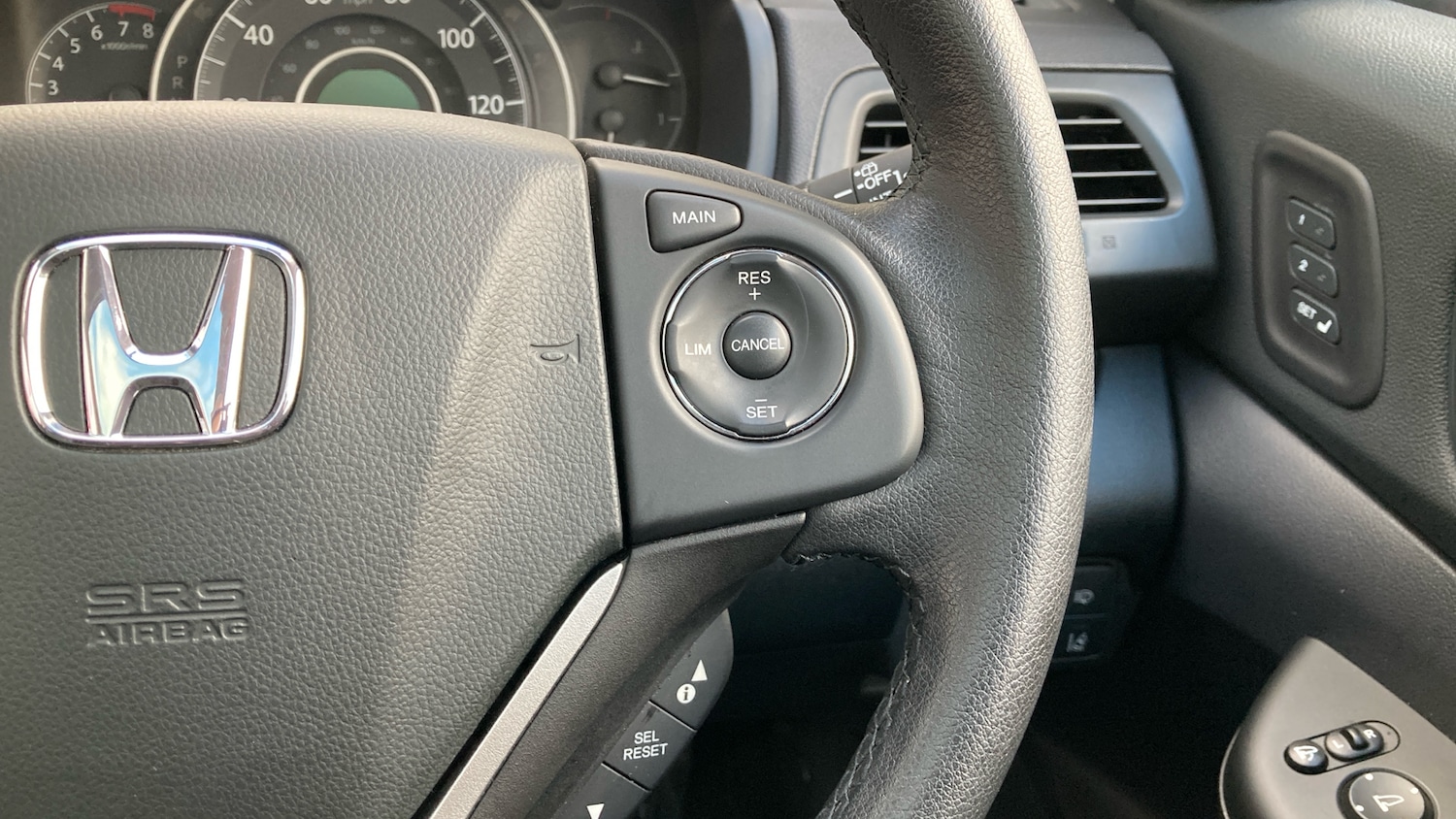Used Honda CR-V 2018 for sale - 76379667: Photo 26