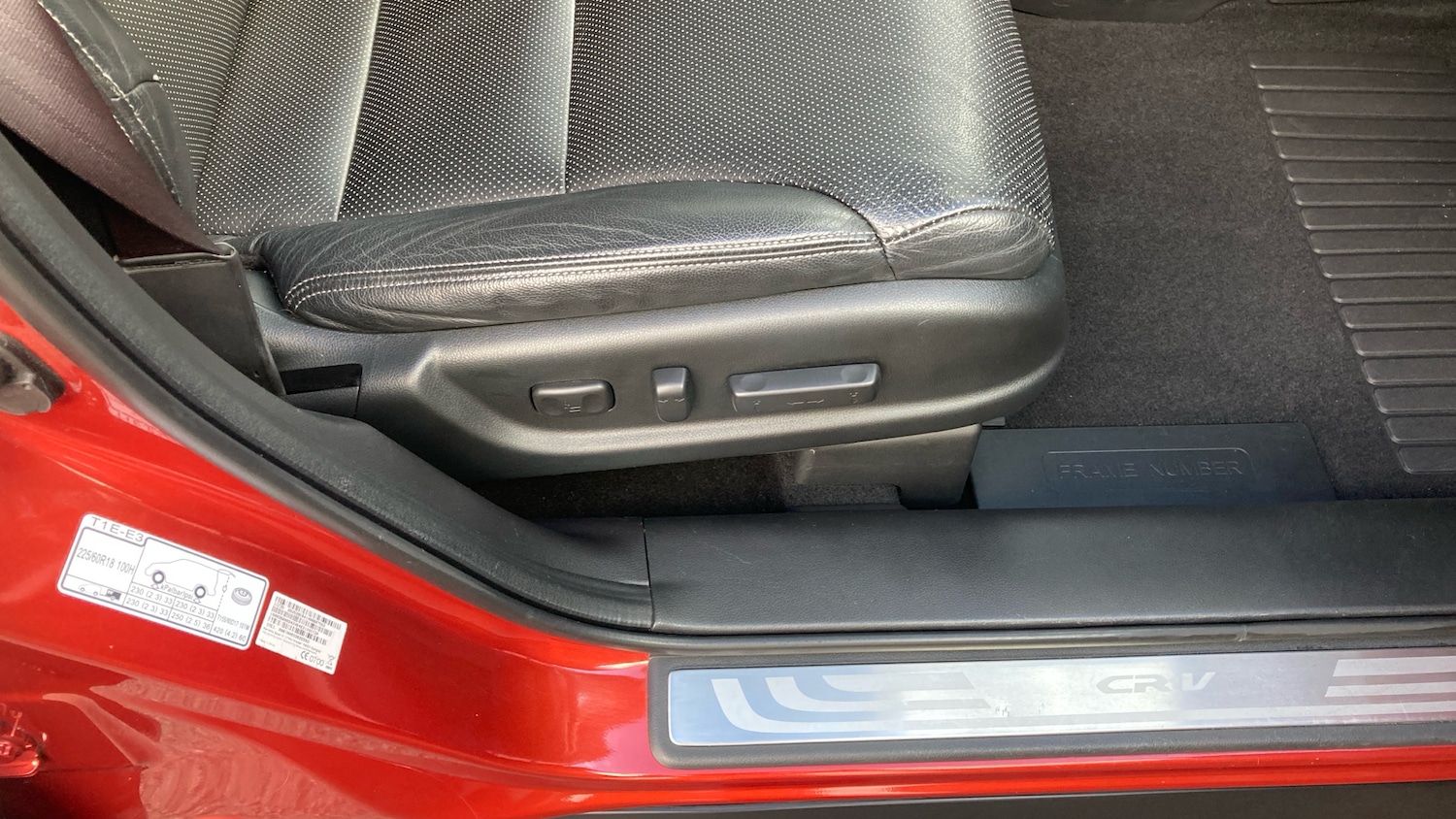 Used Honda CR-V 2018 for sale - 76379667: Photo 30