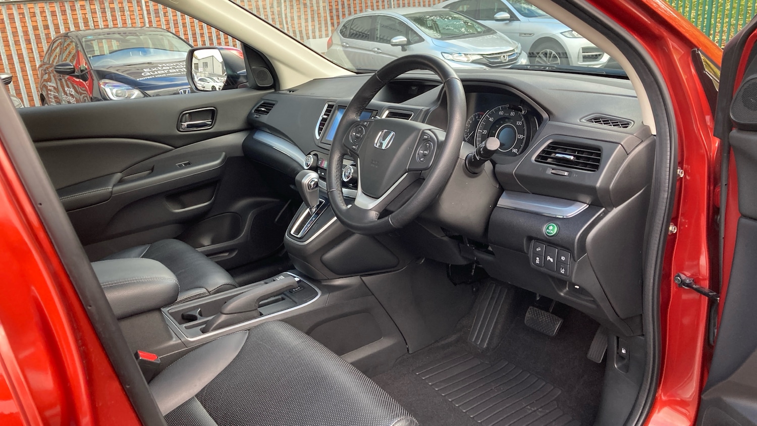 Used Honda CR-V 2018 for sale - 76379667: Photo 31