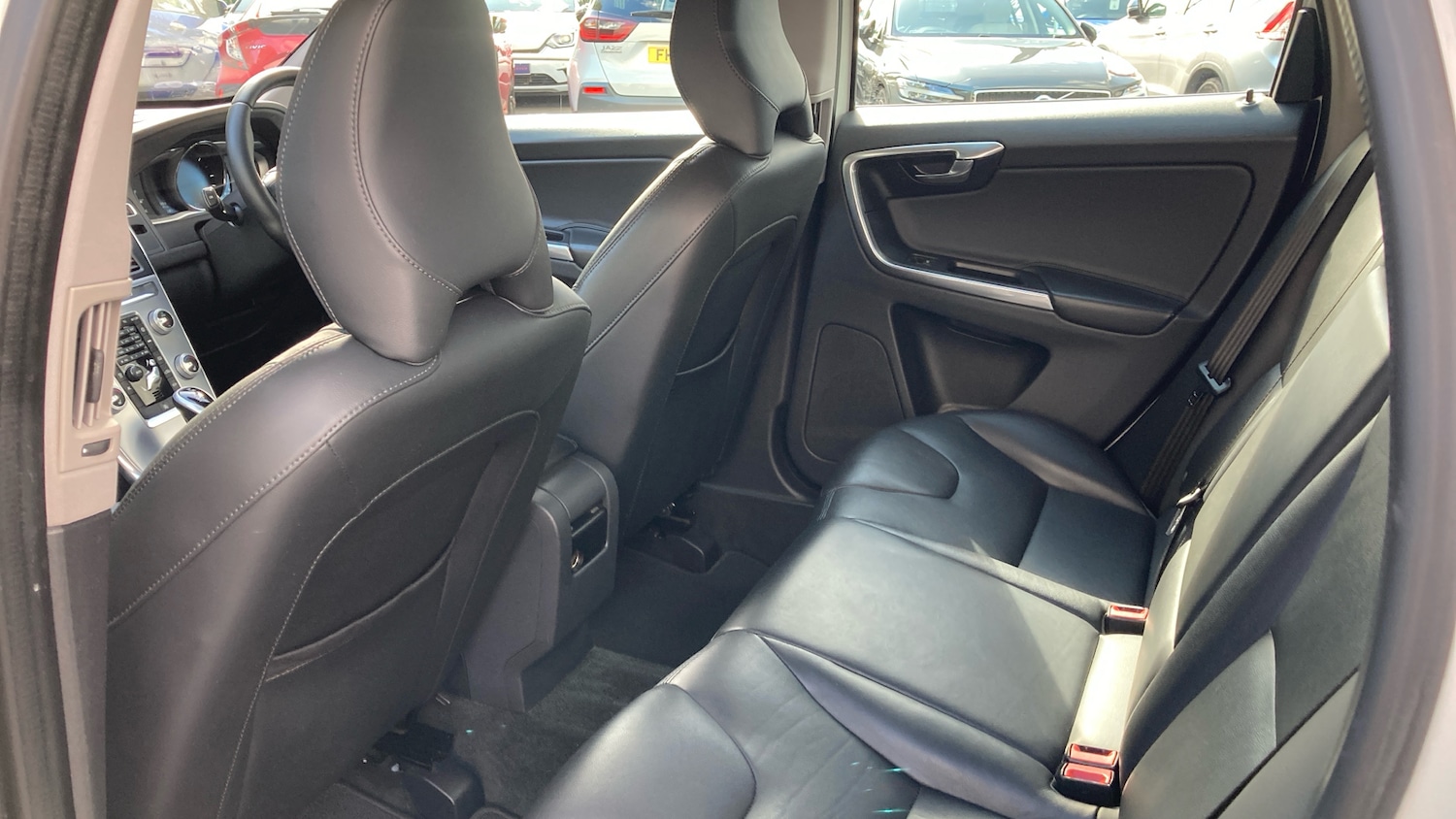 Used Volvo XC60 2016 for sale - 76467881: Photo 16