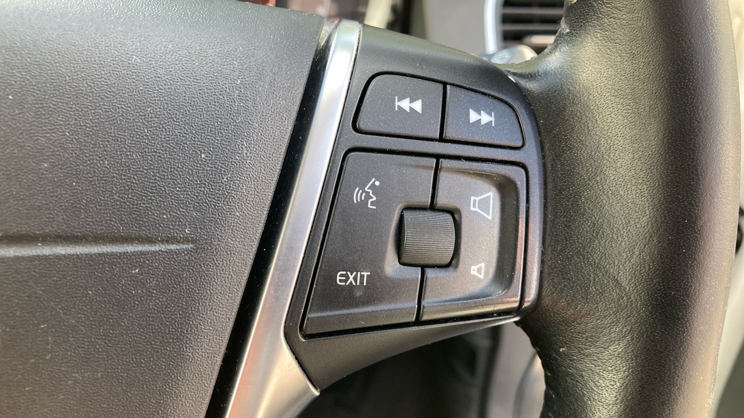 Used Volvo XC60 2016 for sale - 76467881: Photo 24