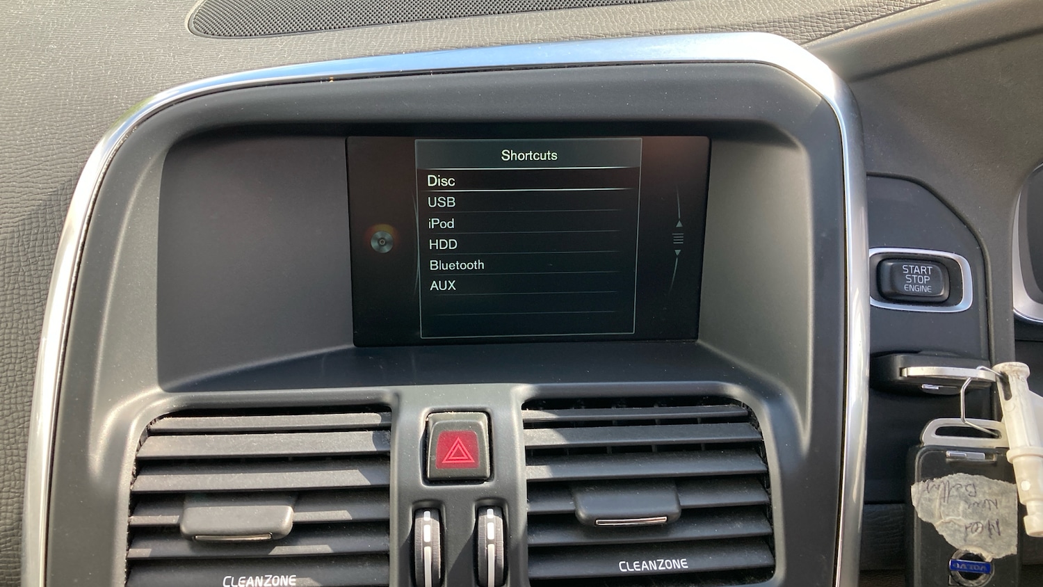 Used Volvo XC60 2016 for sale - 76467881: Photo 29