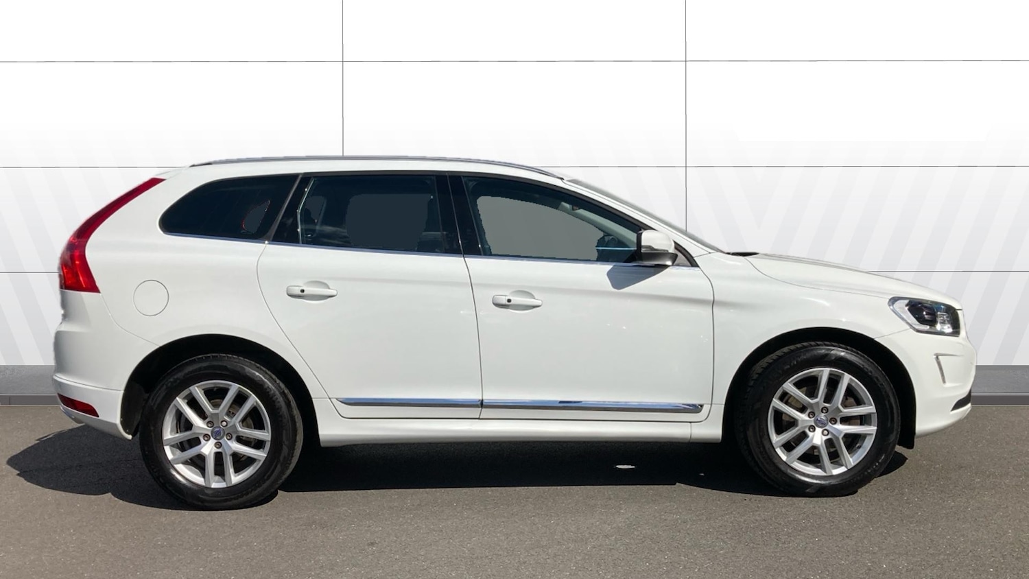 Used Volvo XC60 2016 for sale - 76467881: Photo 5