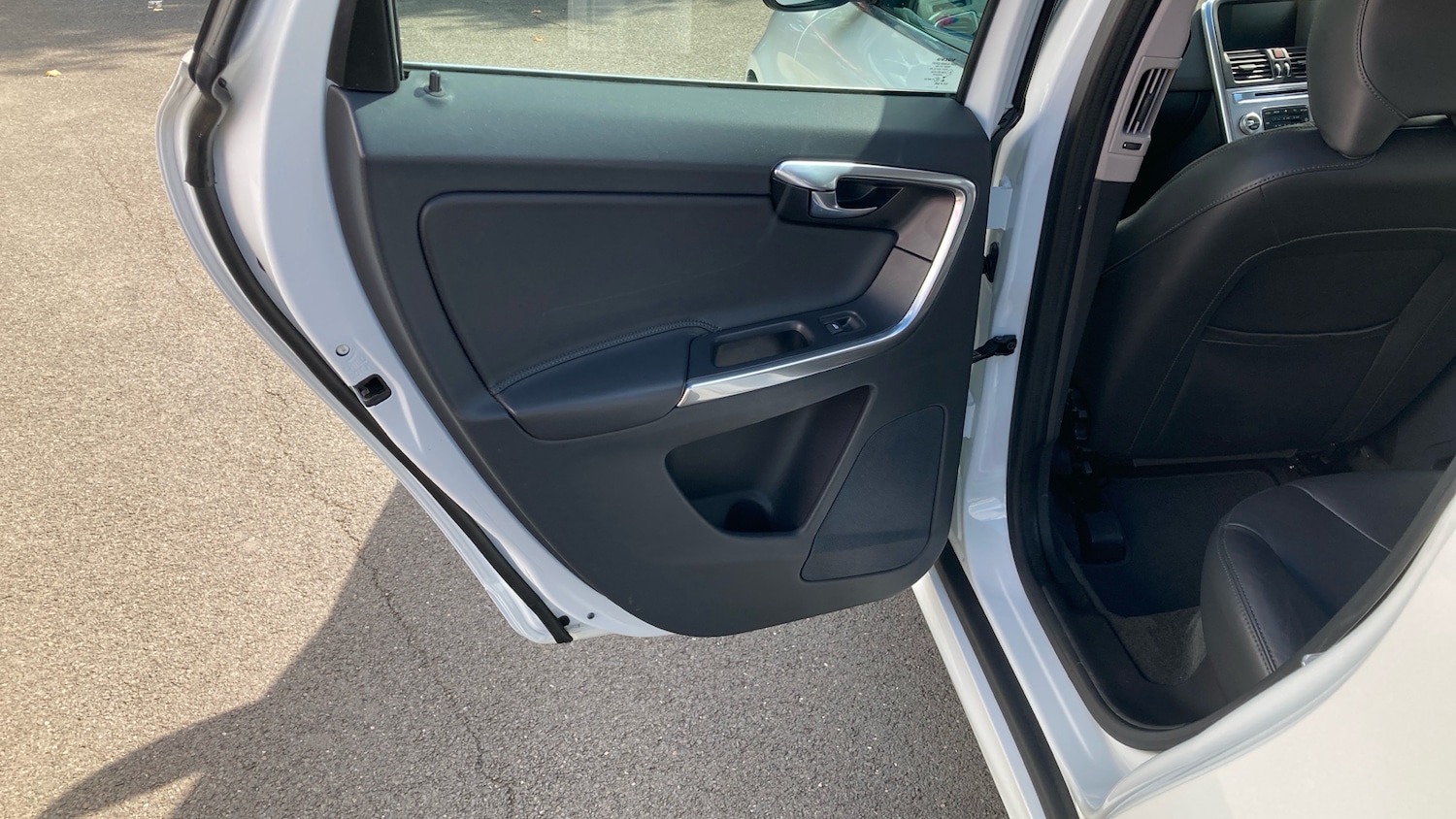 Used Volvo XC60 2016 for sale - 76467881: Photo 53