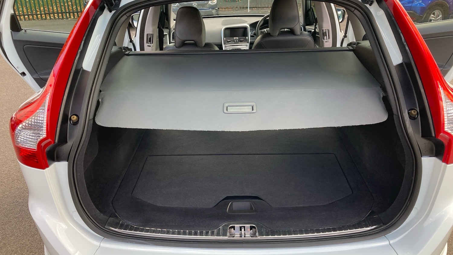 Used Volvo XC60 2016 for sale - 76467881: Photo 59