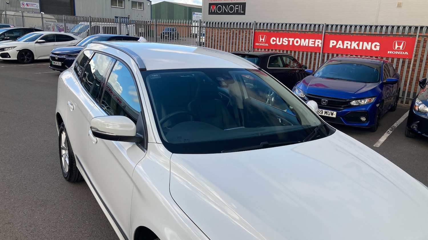 Used Volvo XC60 2016 for sale - 76467881: Photo 67