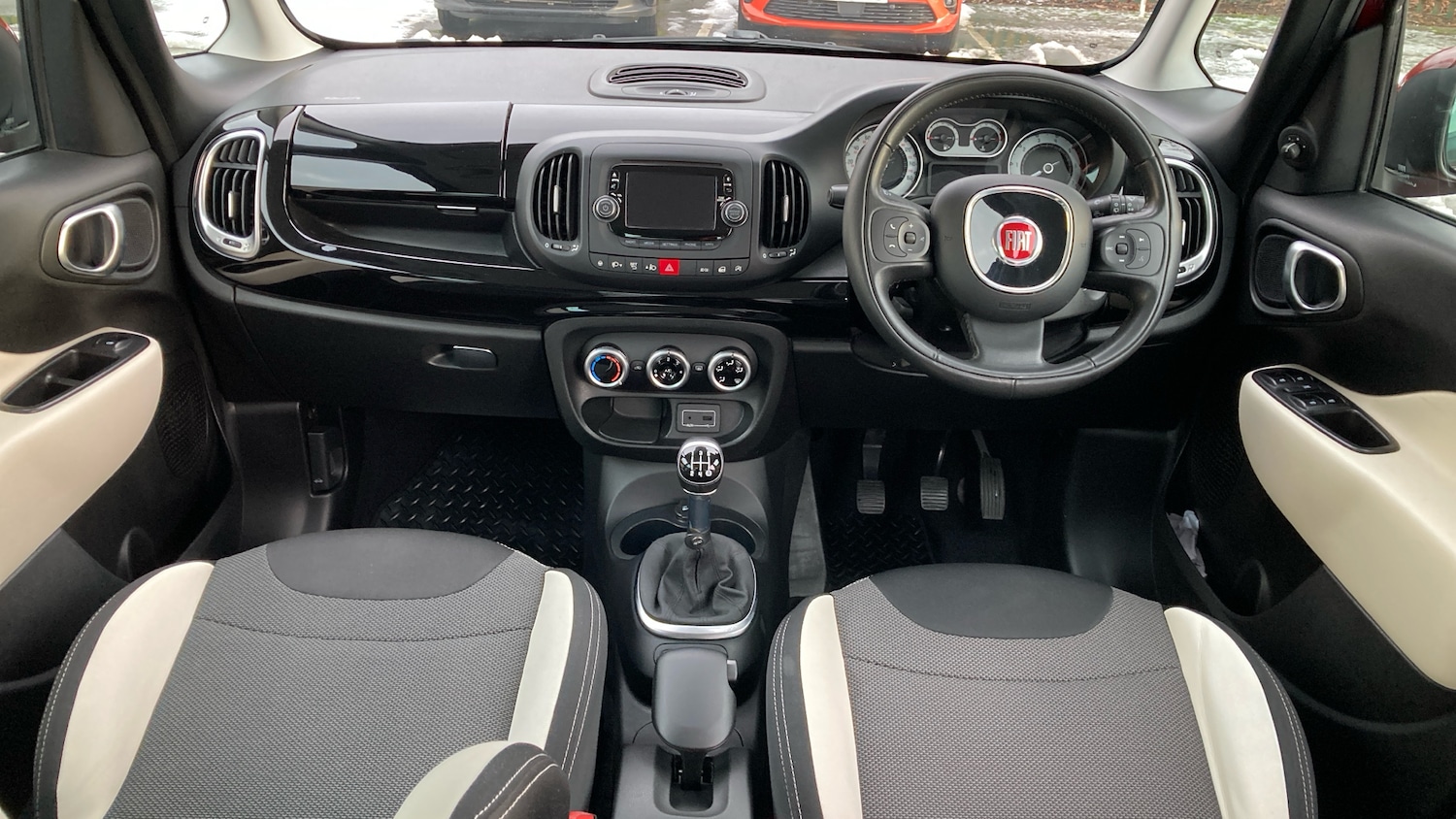 Used Fiat 500L 2017 for sale - 77324373: Photo 10