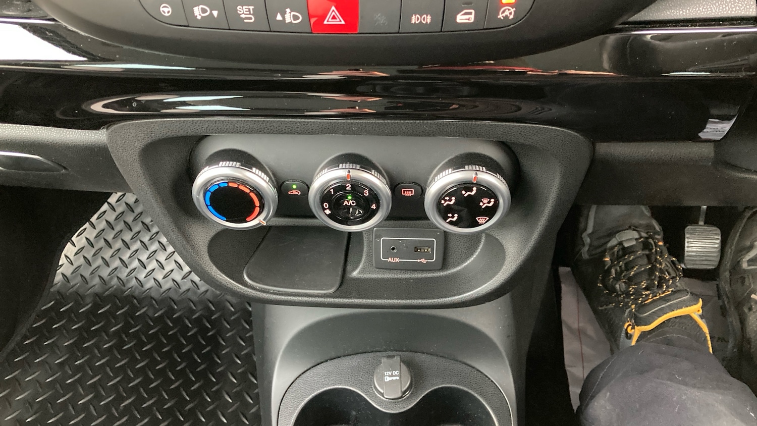 Used Fiat 500L 2017 for sale - 77324373: Photo 25