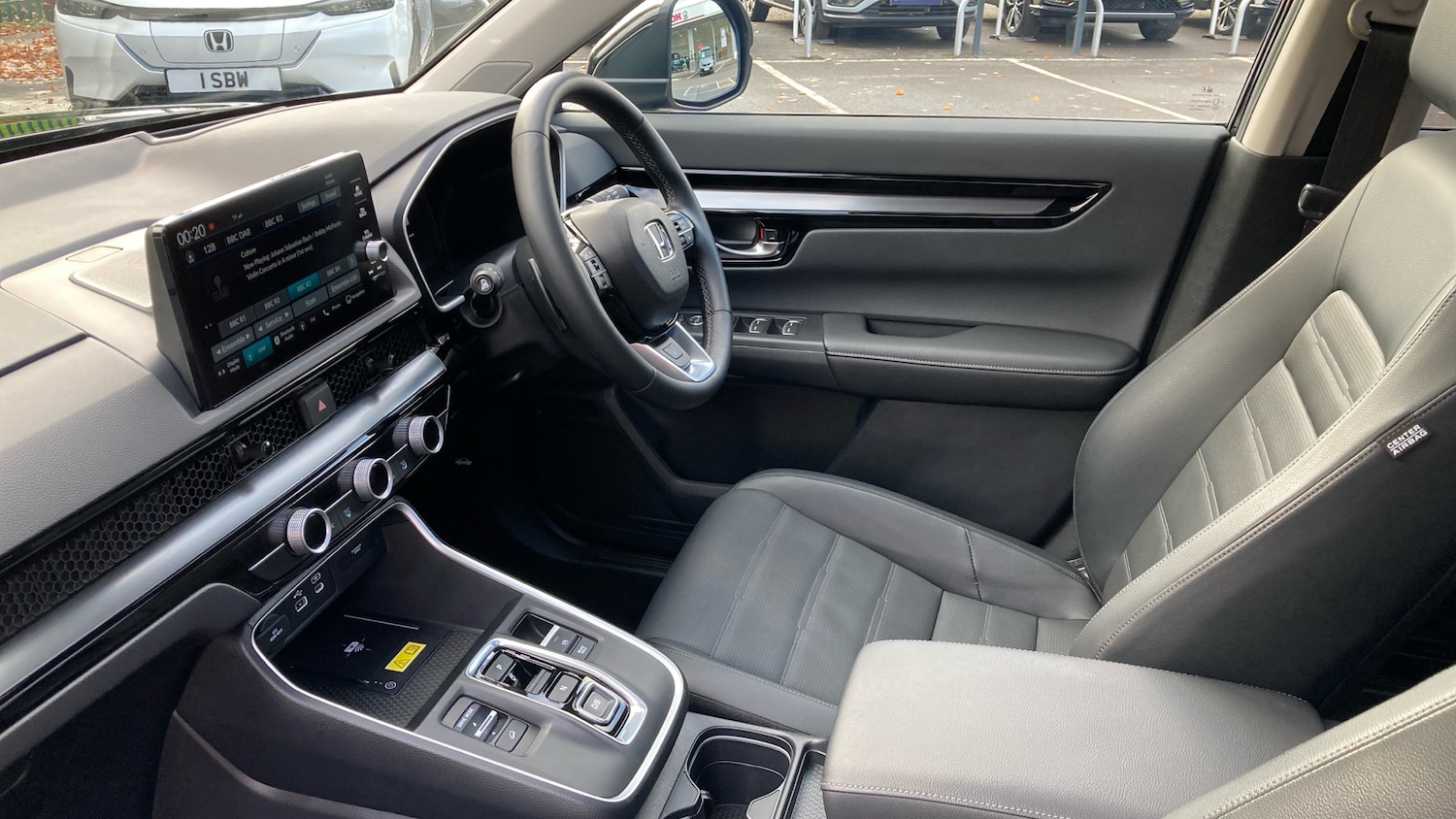 Used Honda CR-V 2024 for sale - 76375708: Photo 2