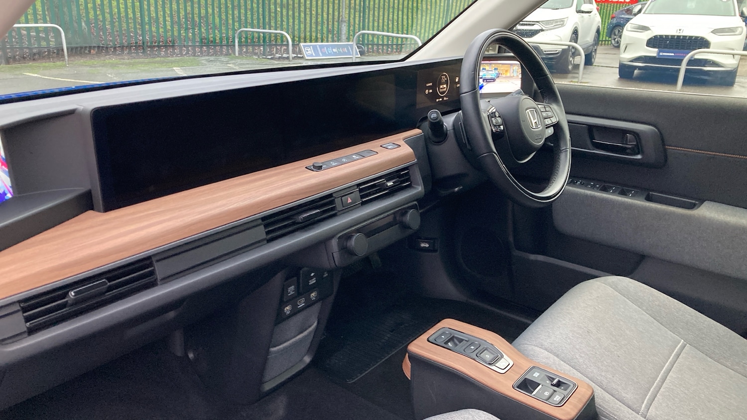 Used Honda e 2022 for sale - 77663360: Photo 2