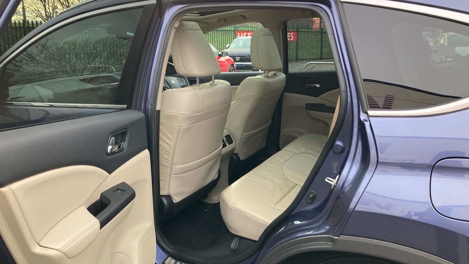 Used Honda CR-V 2015 for sale - 77197933: Photo 16