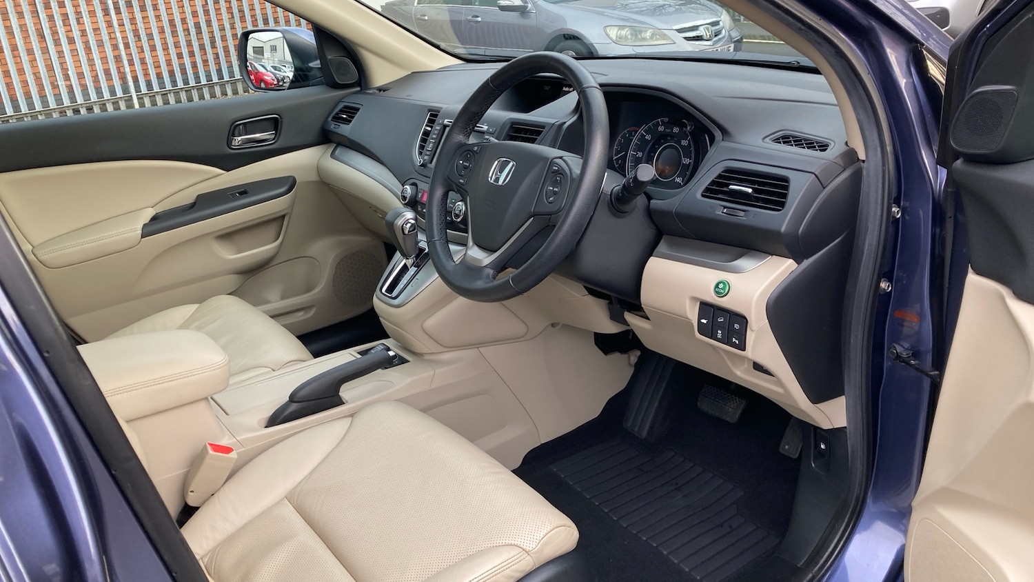 Used Honda CR-V 2015 for sale - 77197933: Photo 40