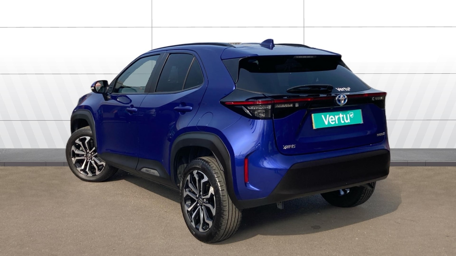 Used Toyota Yaris Cross 2023 for sale - 77974448: Photo 2