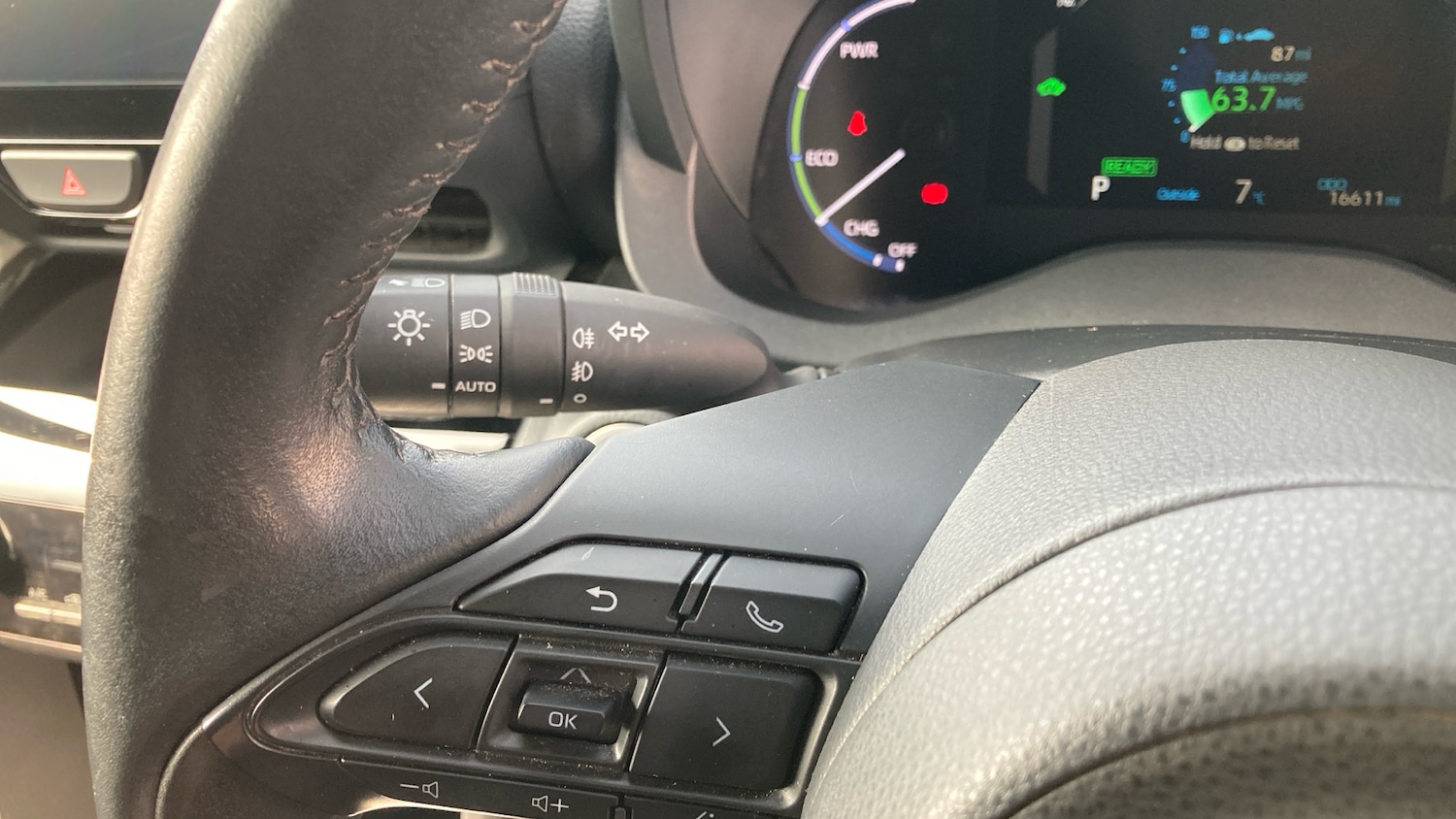 Used Toyota Yaris Cross 2023 for sale - 77974448: Photo 28