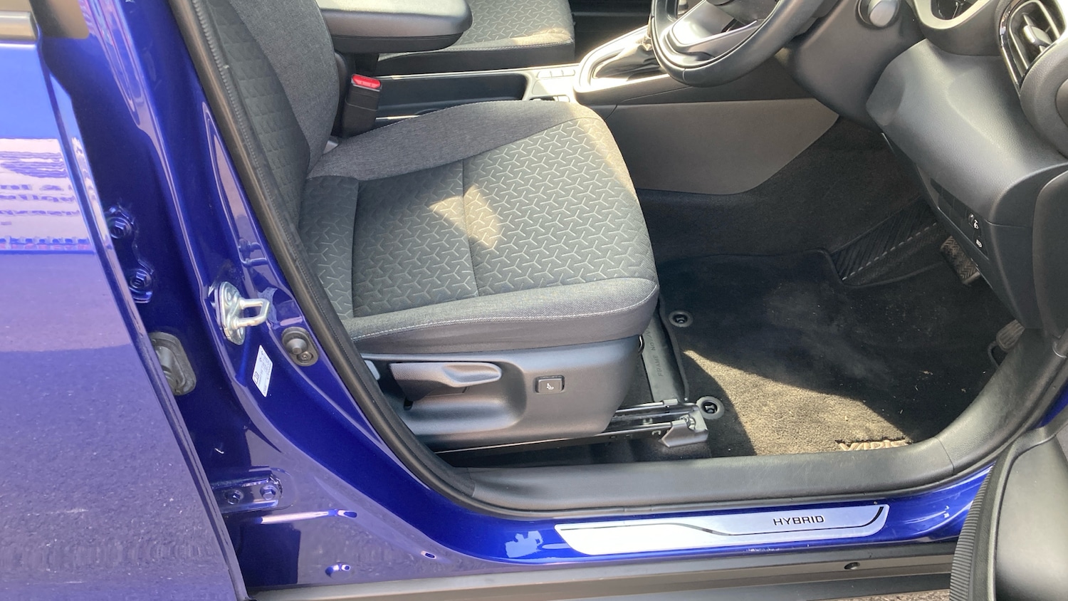 Used Toyota Yaris Cross 2023 for sale - 77974448: Photo 33