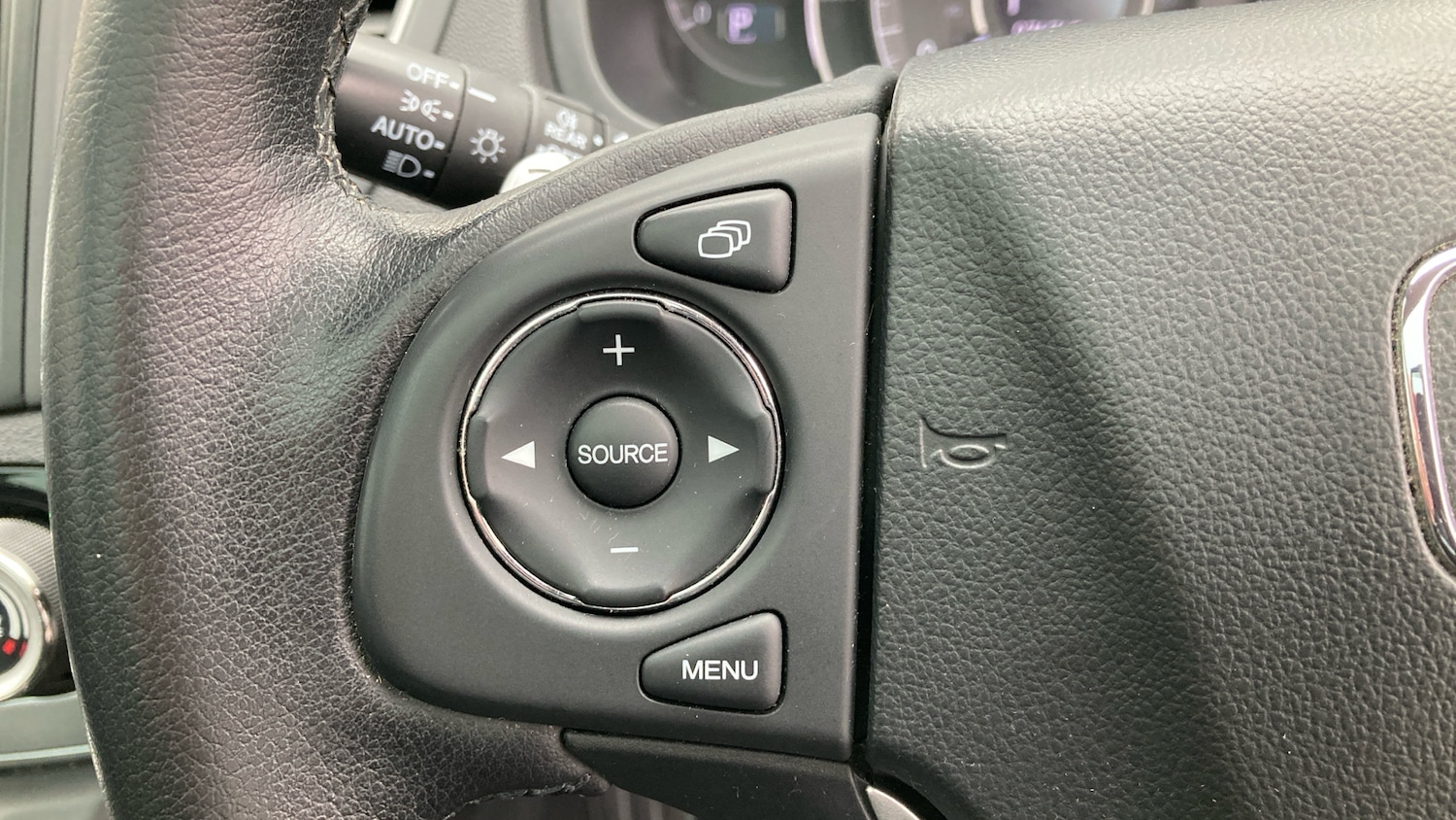 Used Honda CR-V 2015 for sale - 76536502: Photo 22