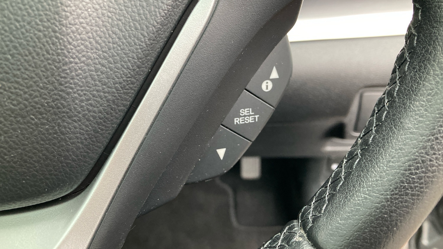 Used Honda CR-V 2015 for sale - 76536502: Photo 27