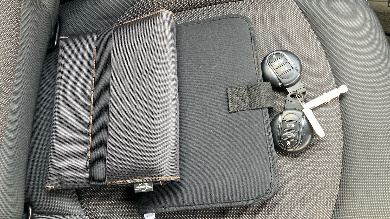 Used MINI Convertible 2016 for sale - 78018186: Photo 19