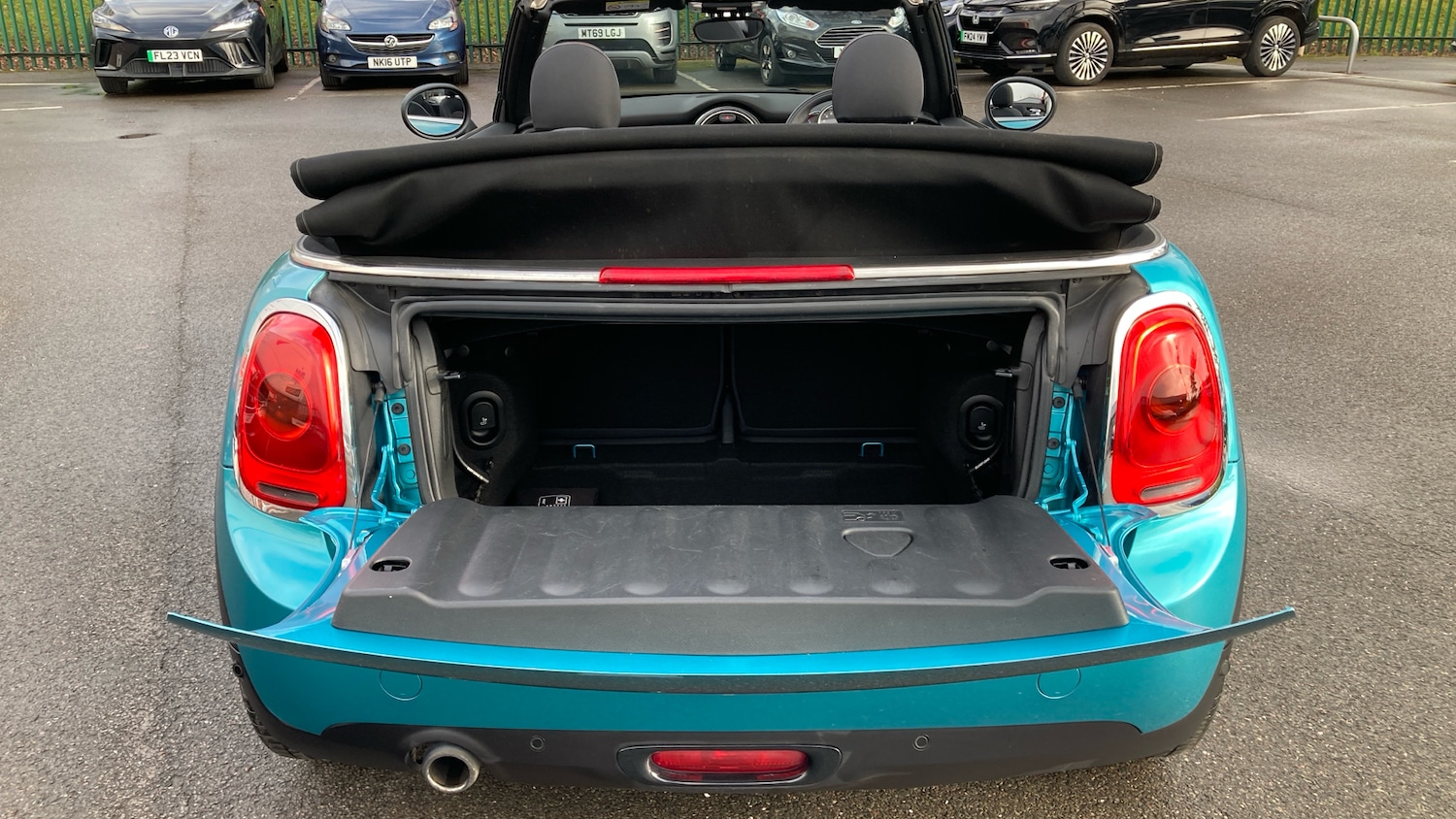 Used MINI Convertible 2016 for sale - 78018186: Photo 4