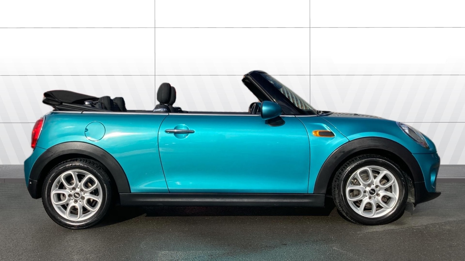 Used MINI Convertible 2016 for sale - 78018186: Photo 5