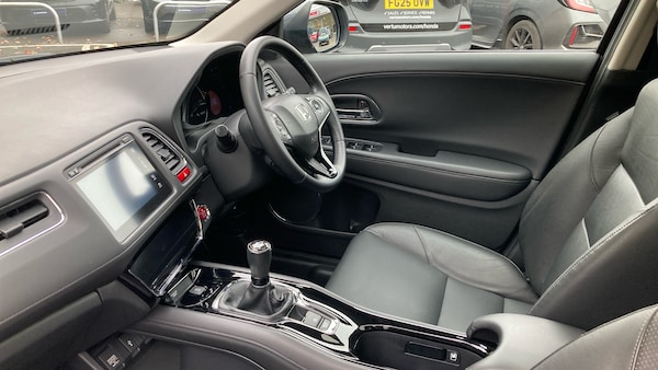 Used Honda HR-V 2016 for sale - 76265283: Photo 9