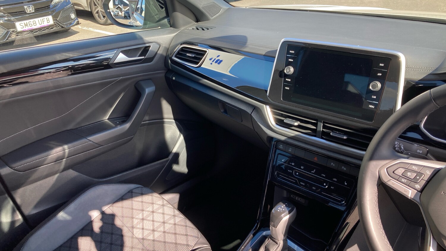 Used Volkswagen T-Roc 2023 for sale - 78164697: Photo 14