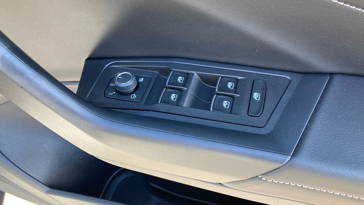 Used Volkswagen T-Roc 2023 for sale - 78164697: Photo 40