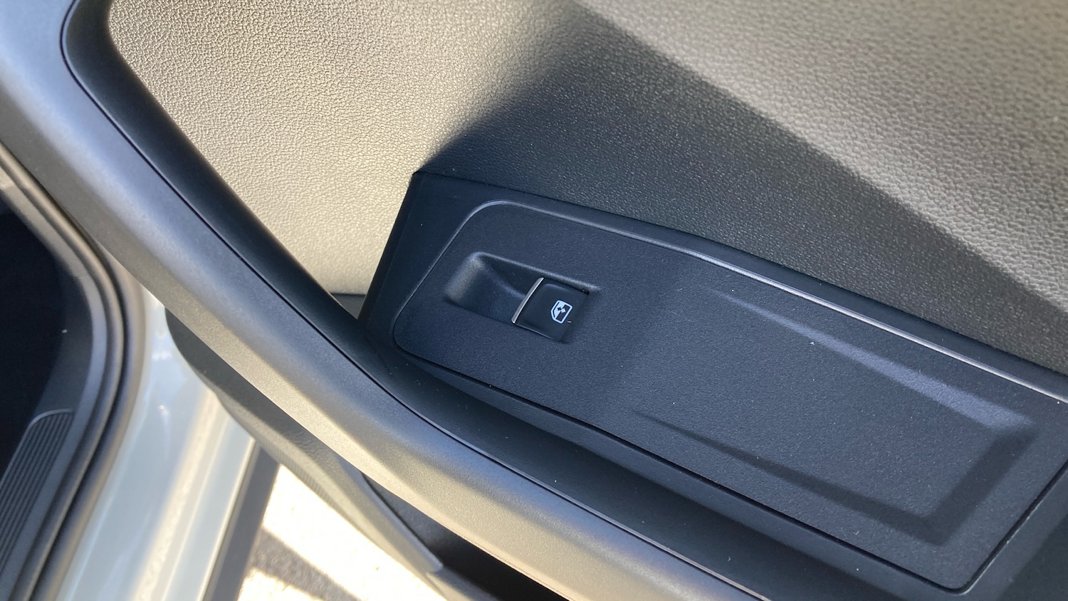 Used Volkswagen T-Roc 2023 for sale - 78164697: Photo 44