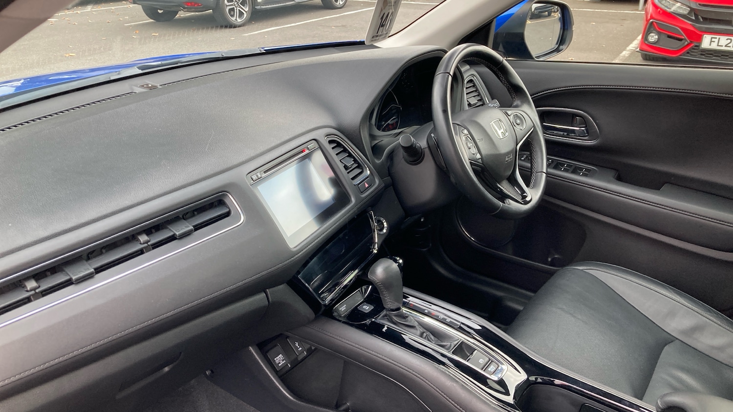 Used Honda HR-V 2019 for sale - 76144530: Photo 2
