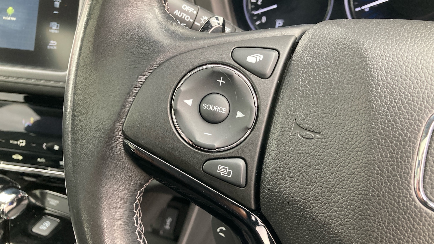 Used Honda HR-V 2019 for sale - 76144530: Photo 25
