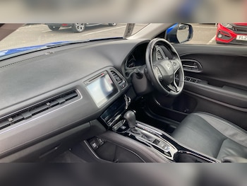 Used Honda HR-V 2019 for sale - 76144530: Photo 2
