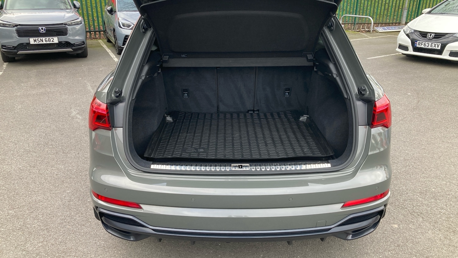 Used Audi Q3 2019 for sale - 77681665: Photo 4