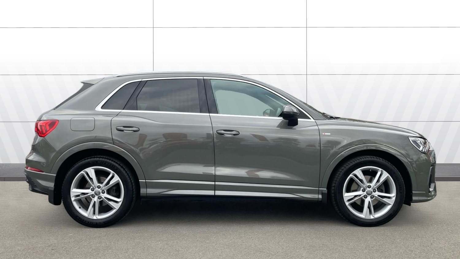 Used Audi Q3 2019 for sale - 77681665: Photo 5