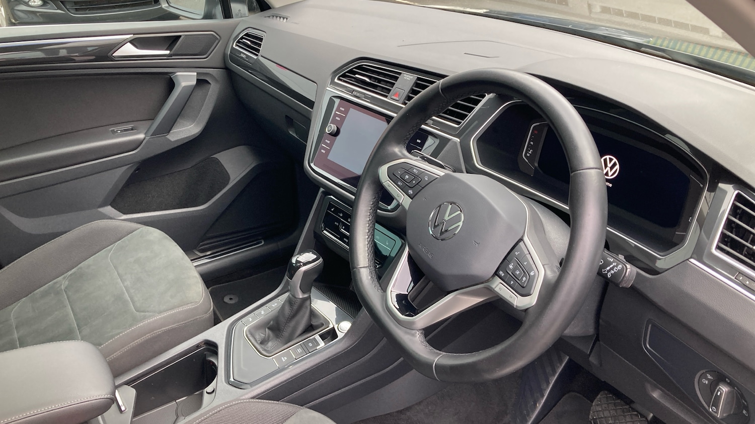 Used Volkswagen Tiguan 2021 for sale - 77677004: Photo 14