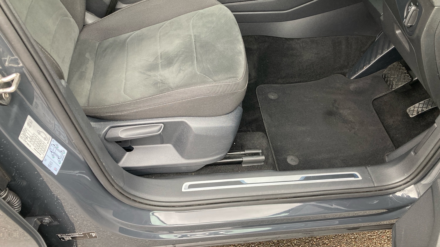 Used Volkswagen Tiguan 2021 for sale - 77677004: Photo 37