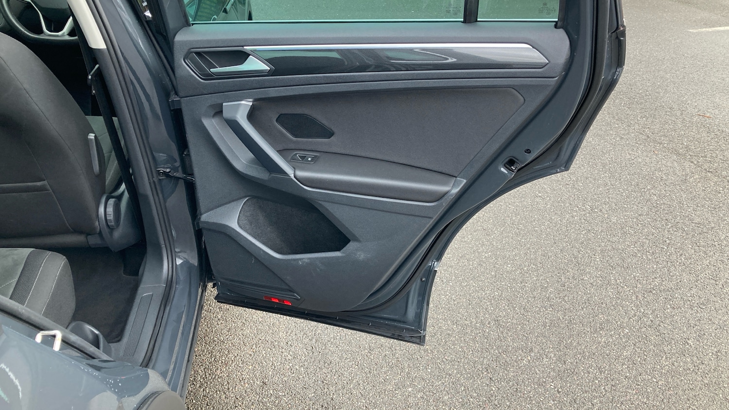 Used Volkswagen Tiguan 2021 for sale - 77677004: Photo 38