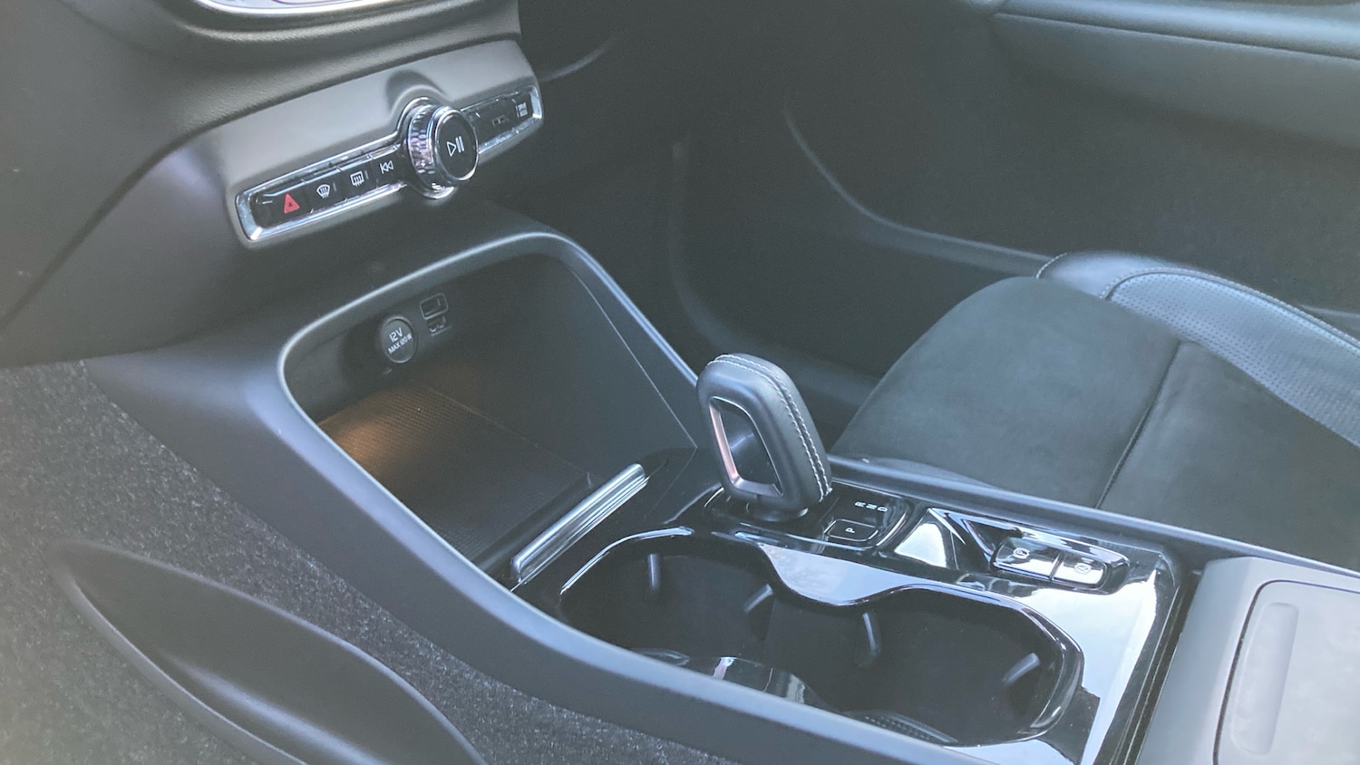 Used Volvo XC40 2018 for sale - 76568369: Photo 13