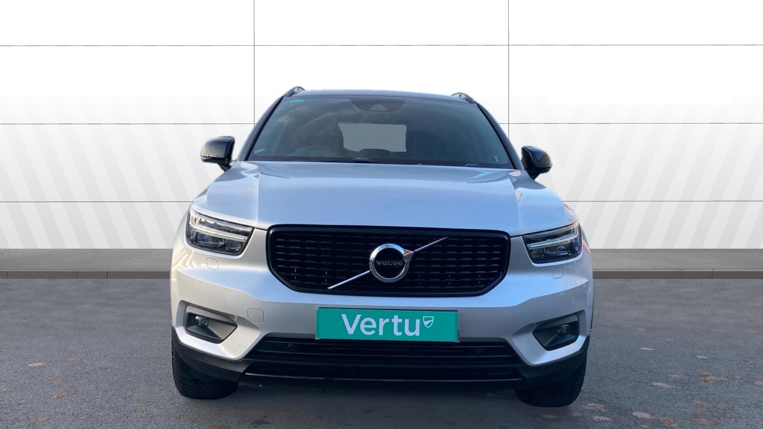 Used Volvo XC40 2018 for sale - 76568369: Photo 3