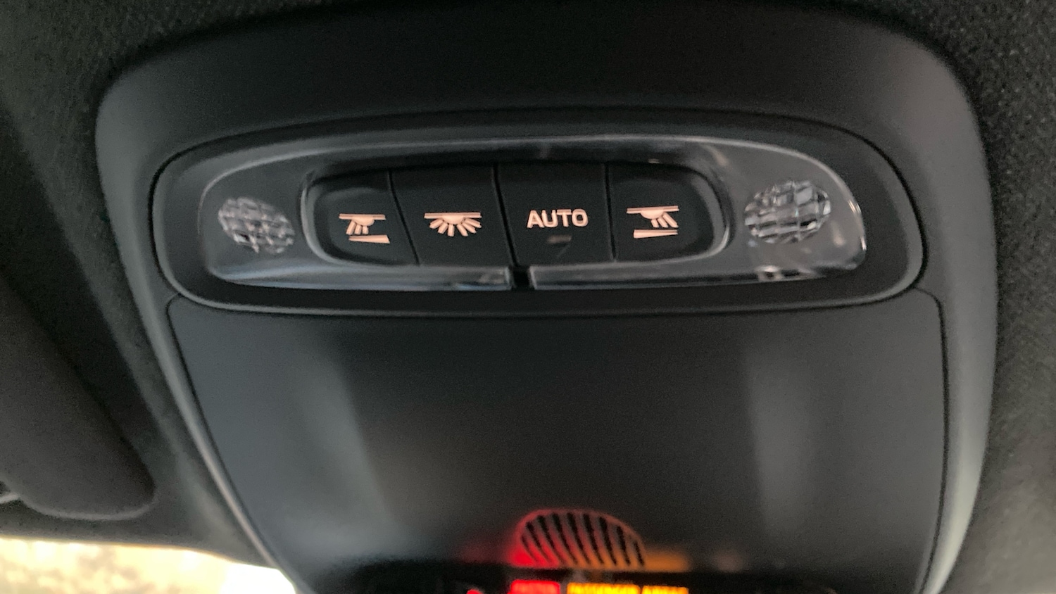 Used Volvo XC40 2018 for sale - 76568369: Photo 38